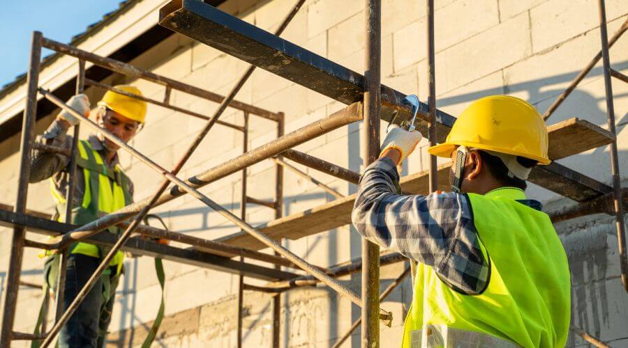 Expert Emergency Roof Repairs services in Saint Louisville, OH